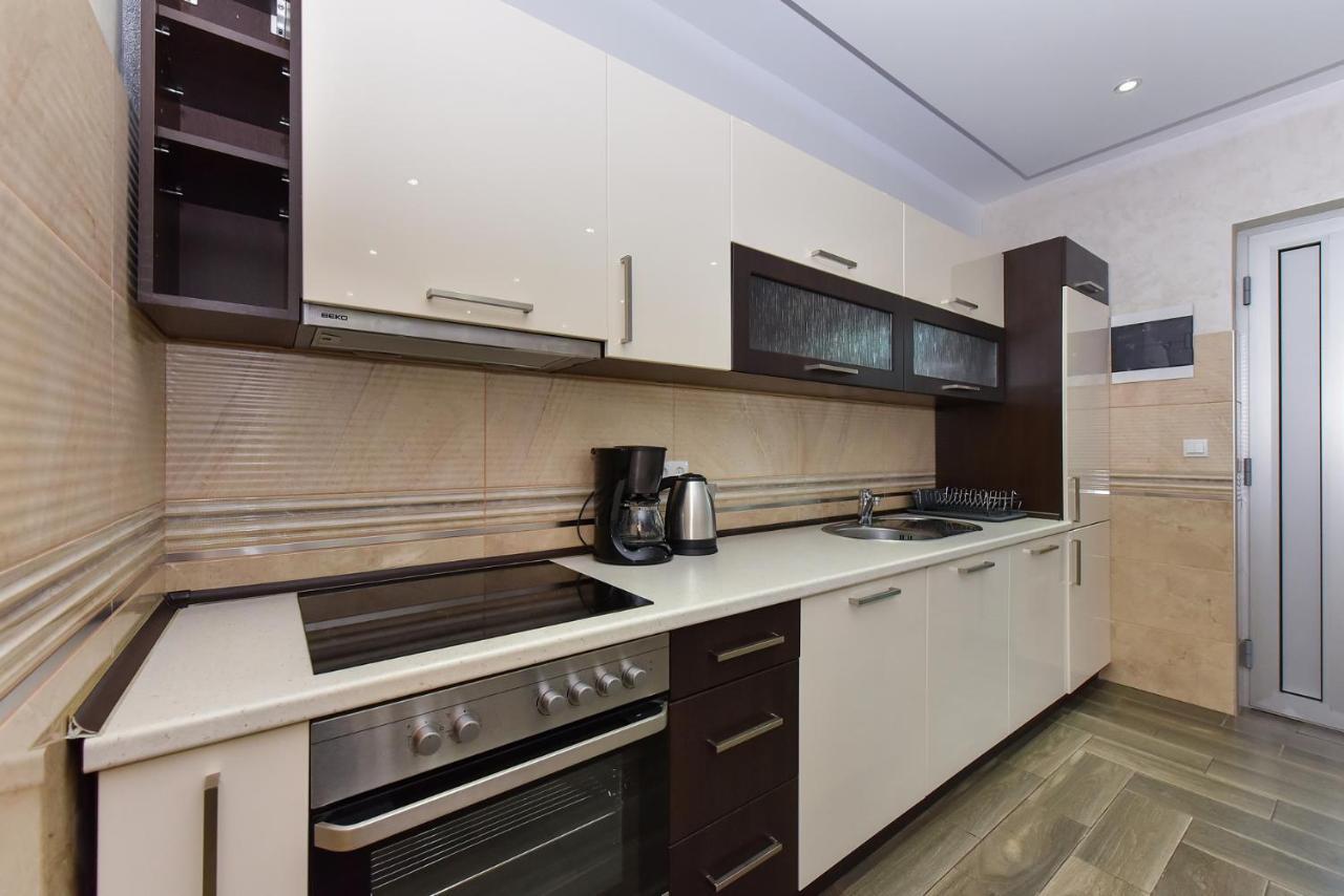 Apartmani Iva Vir Luaran gambar